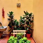 アパート La Casa Dei Librai ナポリ