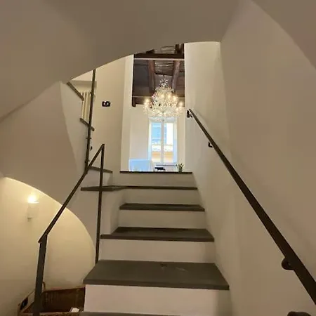 La Casa Dei Librai * نابولي