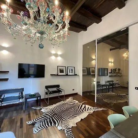 La Casa Dei Librai شقة