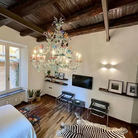 La Casa Dei Librai نابولي