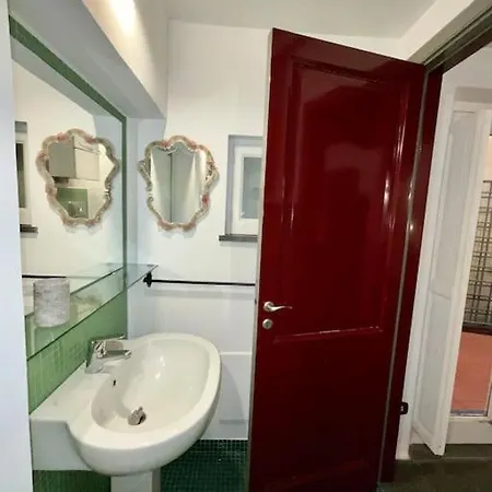 La Casa Dei Librai * نابولي