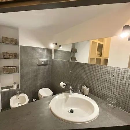 La Casa Dei Librai شقة