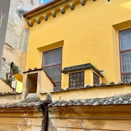 La Casa Dei Librai شقة